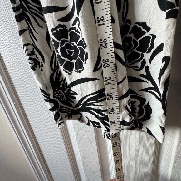 Knox Rose Black and White Floral A-Line pants croped - Picture 4 of 4